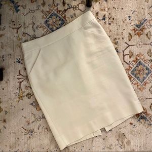 J. Crew Off White Pencil Skirt w/ Pockets | Size 6